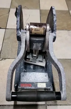 3440-A 3M Scotchflex Press Plate #2