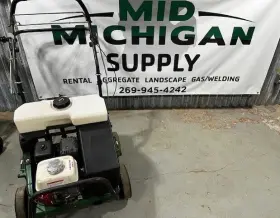 040218009 BILLY GOAT Propelled Lawn Aerator