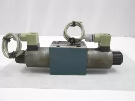 0810001484 BOSCH Directional Control Valve #2