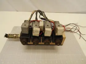 081WV0SP1N112WS110 BOSCH Directional Valves Manifold #3