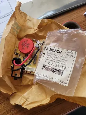 1607233559 BOSCH Governor