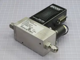 5851IA1BS2H2DEA BROOKS INSTRUMENT Flow Controller