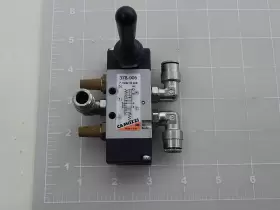 378-905 CAMOZZI Lever Valve Monostable #2