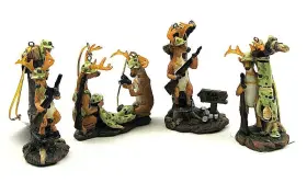 049-12084 COMICAL DEER HUNTER ORNAMENT PRICED Light Tools