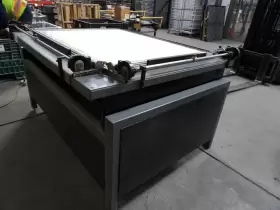 3951-0 CRAFTSMAN/ BROWN MFG Cutting Table #3