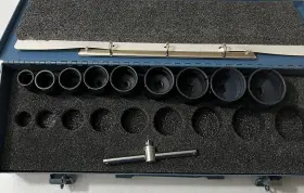 CM-S-389LR DANIELS MANUFACTURING CORPORATION Dmc Adaptor Tool #2