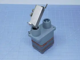 M-40K FOXBORO Air Control