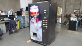 3037 FSI DES MOINES Pop Soda Vending