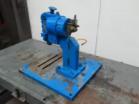 67705BA3 GARDNER-DENVER Compression Riveter Pneumatic Punch #3
