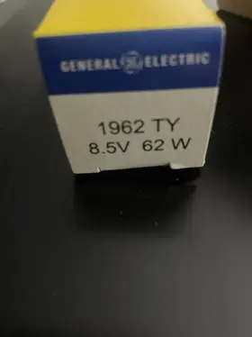 13667 GENERAL ELECTRIC Miniature Lamps Ty