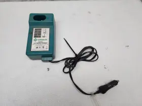 52023076 GREENLEE Charger