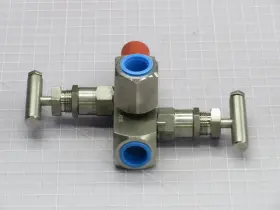 HB591D3131312 HEX VALVE Manifold Bleed #2