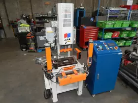 HYP-305H JAM Hydraulic Press Kn #2