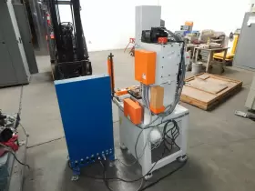 HYP-305H JAM Hydraulic Press Kn #3