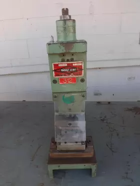 1030NC JORACO TOGGLE AIRE Rotary Indexing Punch Press
