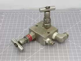 4SBG4NCT KENMAC Valve Manifold
