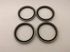 53-2537 KLOZURE High Performance Oil Seals