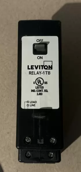 RELAY-1CB LEVITON Greenmax Pole Box