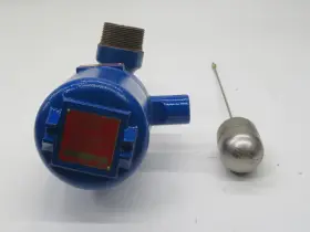 T63-1E2F-AKR MAGNETROL Mount Level Switch #2