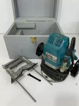 3612BR MAKITA Plunge Router Rpm Volt Amp