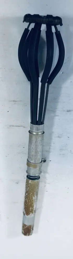151-CA MCGILL Bulb Lamp Changer