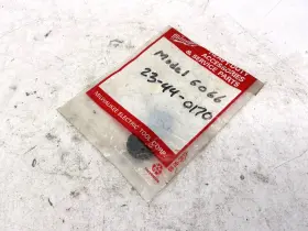 23-44-0170 MILWAUKEE Bag Brush Cap
