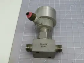 SS-6BK NUPRO Bellows Valve #2