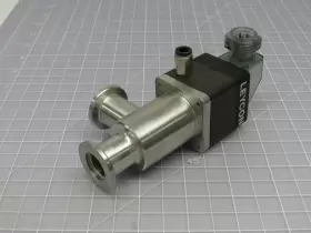 215335 OERLIKON LEYBOLD VACUUM Valve #2