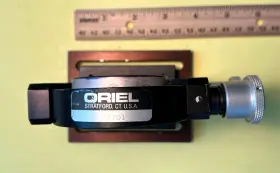 17701 ORIEL Gimbal Mirror Mount Baseplate #2