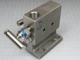 M-618SCT PARKER Valve Manifold