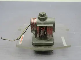 7SIF58 PENBERTHY Incandescent Light Fixture #2