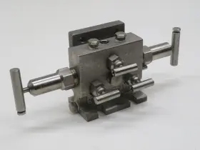316SS-M3 PGI Hydraulic Valve Manifold