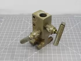 M-616SCJ-MHW9 PGI INTERNATIONAL Valve Manifold Teflon #2