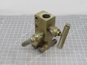 M-616SCJ-MHW9 PGI INTERNATIONAL Valve Manifold Teflon