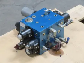 425-C40QM RAYMOND Hydraulic Manifold Valve