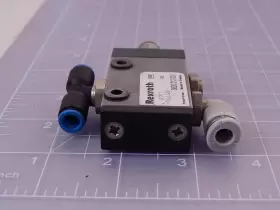 0820-212-001 REXROTH Valve #3
