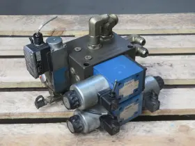 4WE10U31-CG24N9K4 REXROTH Manifold Valve