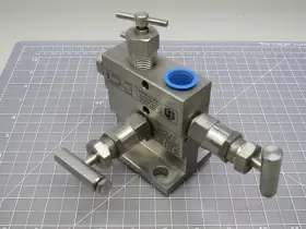 HM502U3399262 RICHARDS Hex Valve