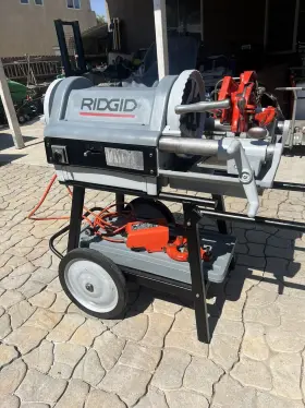 1224 RIDGID Pipe Threader