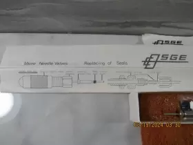 MOV-100 SGE Scientific Glass Engineering Micro Needle Valve #2