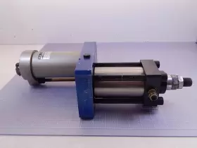 CHDF63-A1772-40G SMC Oil Cylinder Unit #3