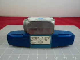 DG4V-3-6C-W-5-H-12 SPERRY VICKERS Directional Valve #3