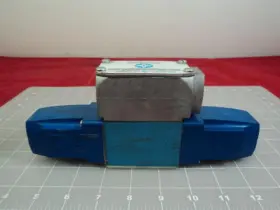 DG4V-3-6C-W-5-H-12 SPERRY VICKERS Directional Valve