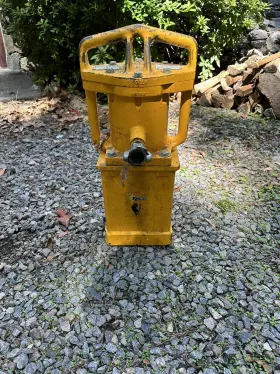 PD-140 STANLEY Rhino Air Pneumatic Post Driver Pounder Hammer
