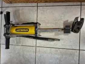 SPL31 STANLEY Spl Auto Spike Puller #2