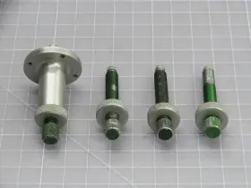 A141706-ND TE CONNECTIVITY Screw #3