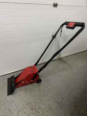 TSH-001 THE SHINGLE HOG Rolling Remover