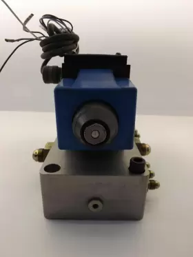 02-119796 VICKERS Directional Valve #3
