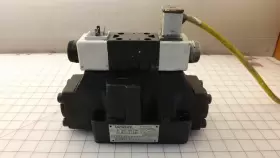 DG5S88CEVMUB5 VICKERS Directional Control Valve