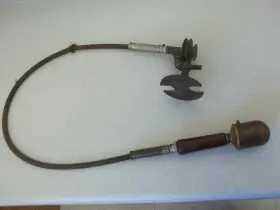 1903 VICTOR Belt Drive Motor Massage Tool